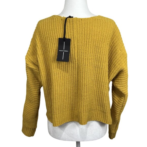Moon & Madison Womens Size S Mustard Yellow Knit V-Neck Sweater Polyster - Picture 3 of 7